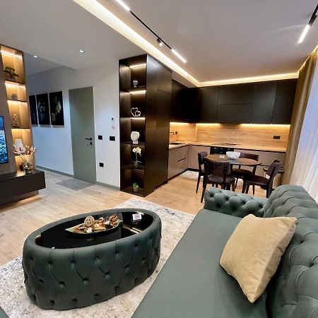 Queens Luxury Apartments Tiran Dış mekan fotoğraf