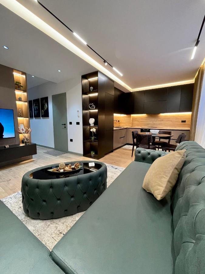 Queens Luxury Apartments Tiran Dış mekan fotoğraf