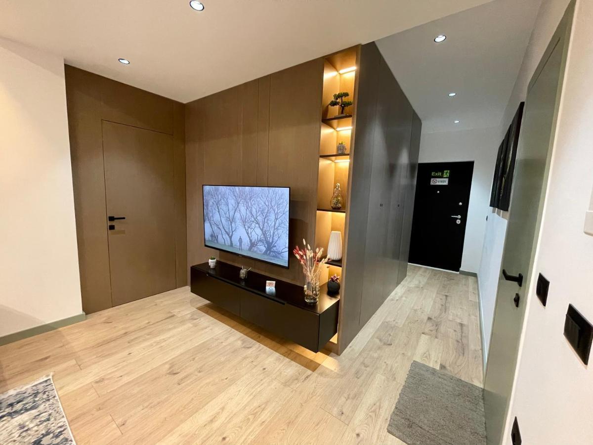 Queens Luxury Apartments Tiran Dış mekan fotoğraf