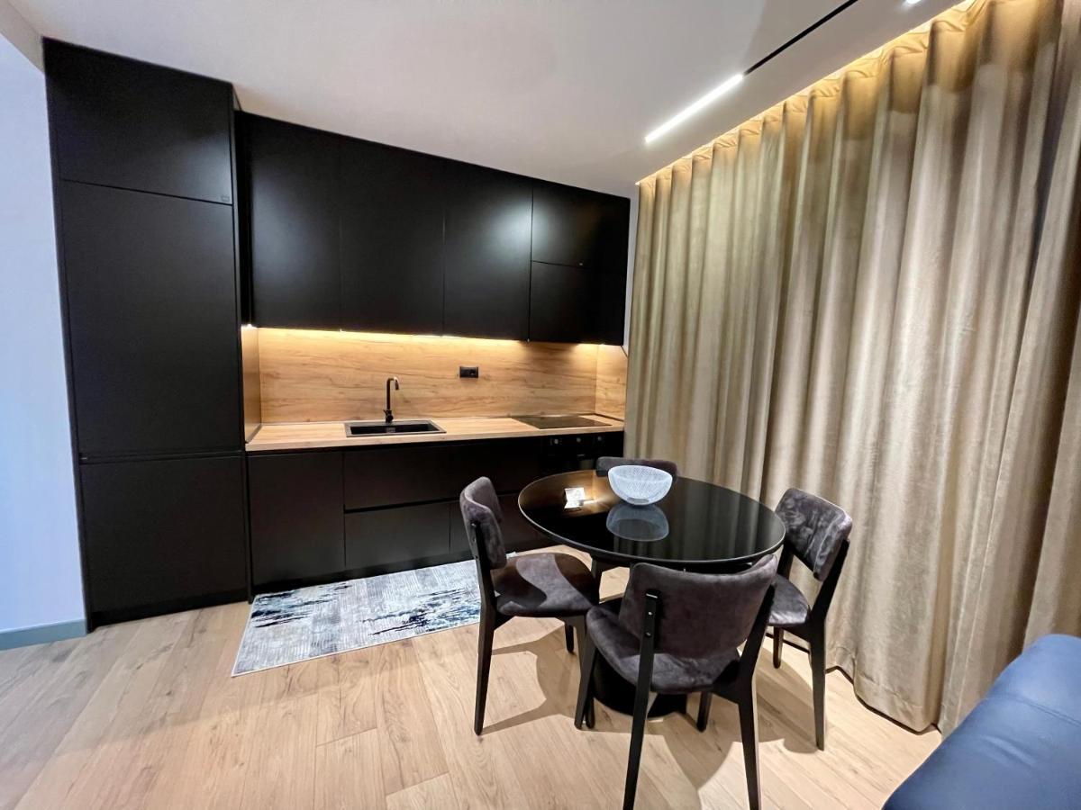 Queens Luxury Apartments Tiran Dış mekan fotoğraf